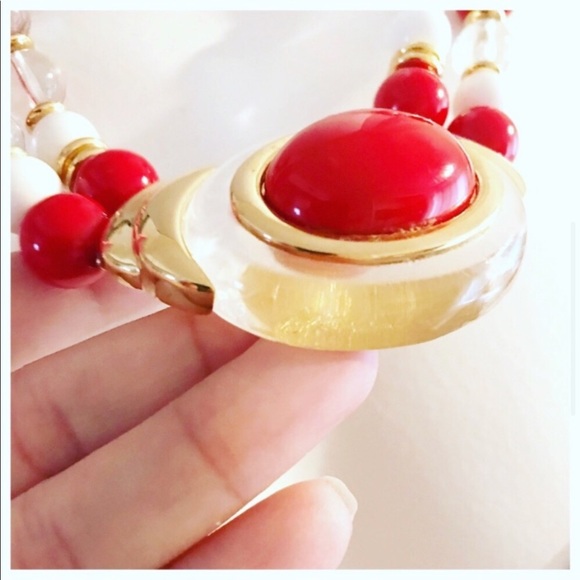 Sold///Vintage Couture Trifari Lucite Necklace! Red/White - Picture 4 of 6